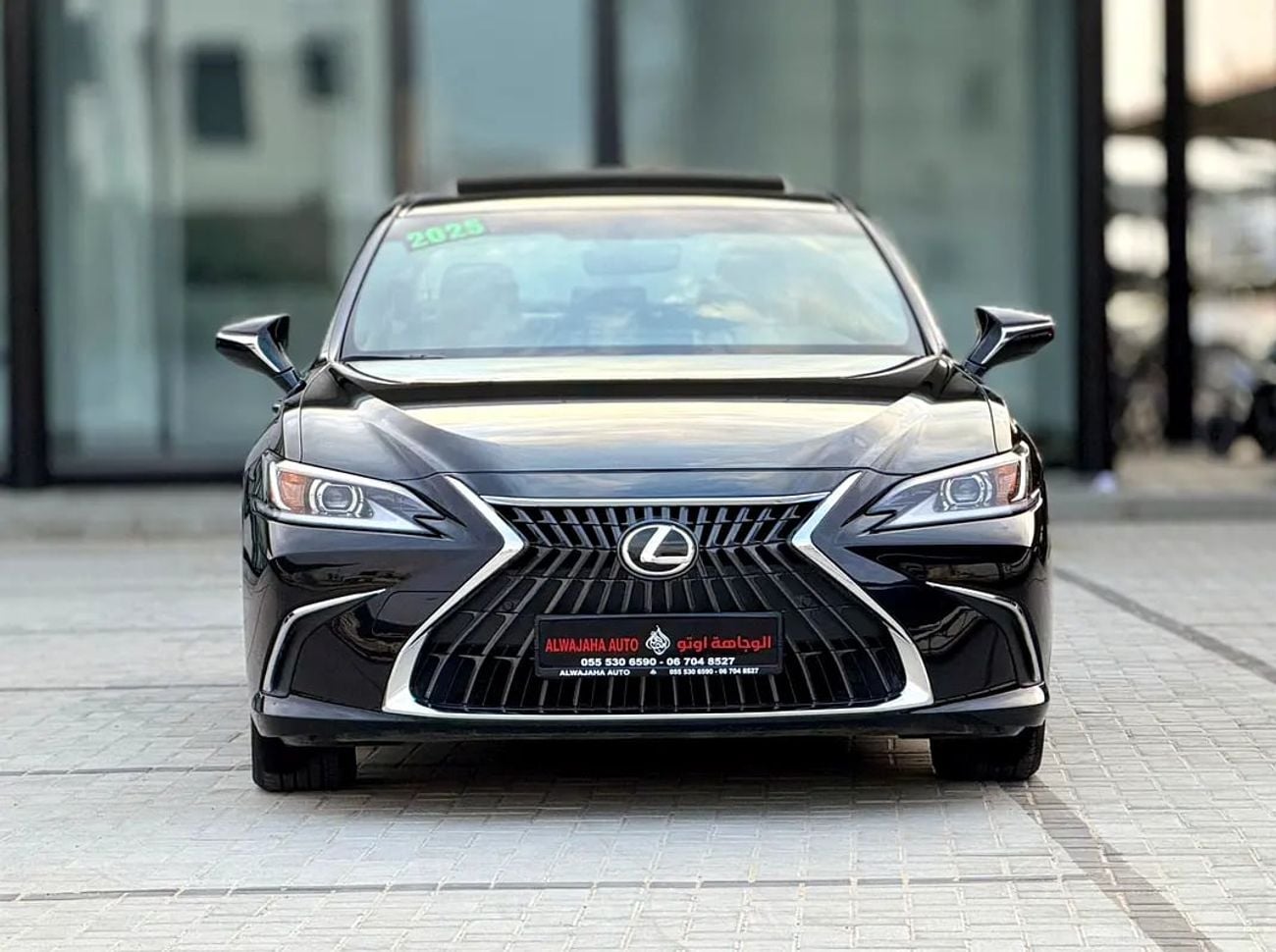 Lexus ES300h ES 300h - GCC Specs - Brand