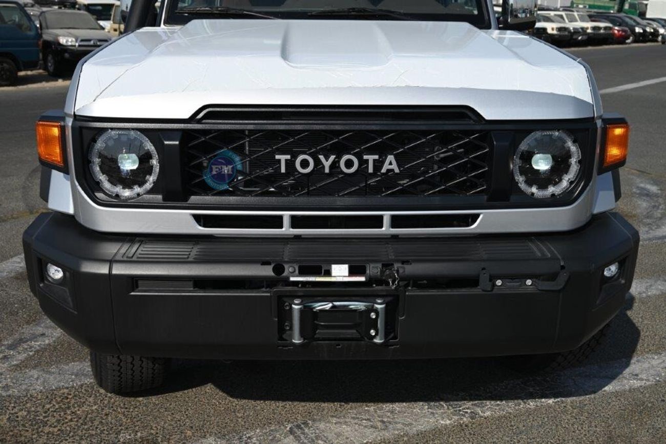 Toyota Land Cruiser Pick Up 79 Double Cab 2.8L Diesel (full Option)