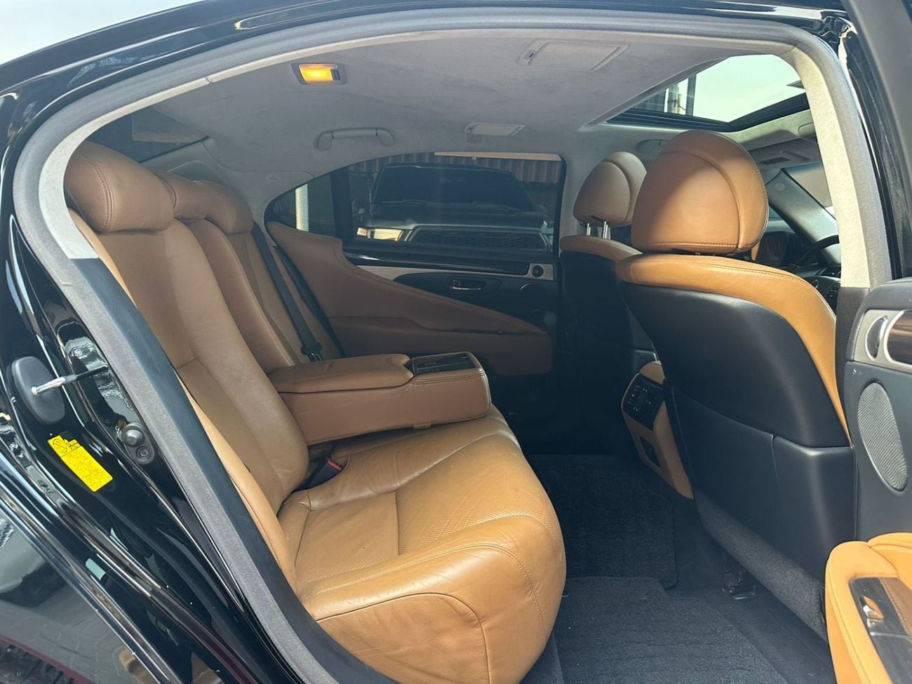 لكزس LS 460 L Titanium 4.6L