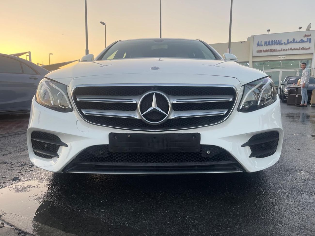 Mercedes-Benz E200 Mercedes E 200 Gulf 2017 in excellent condition, fully equipped