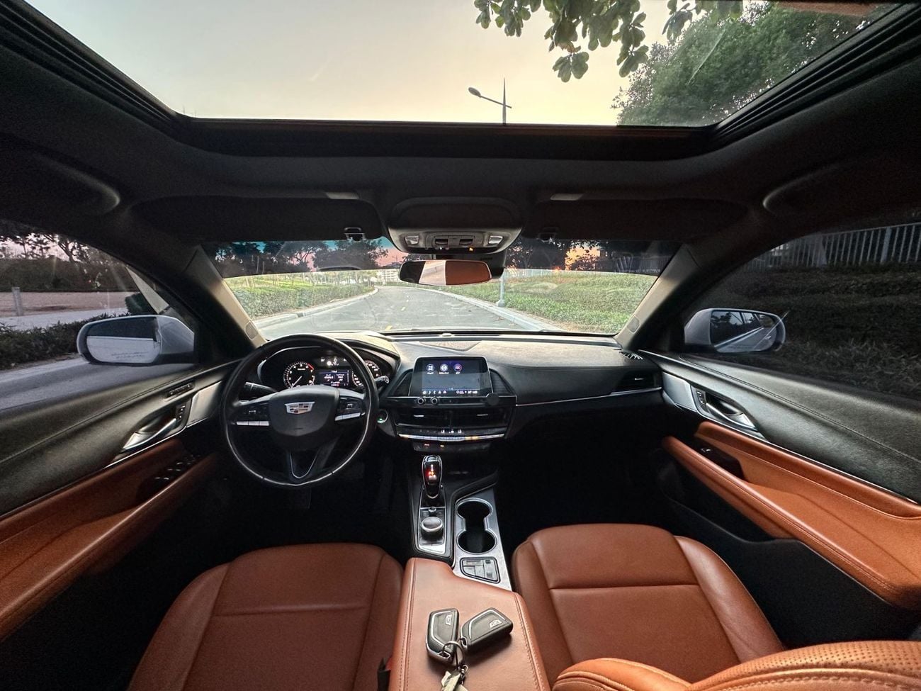 كاديلاك CT4 PREMIUM LUXURY LUXURY