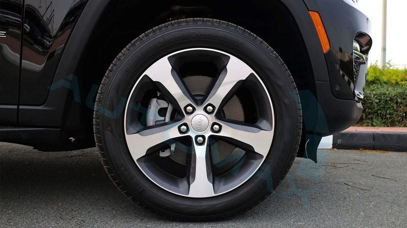 Jeep Grand Cherokee LIMITED PLUS LUXURY 4X4 GCC 2025 With 3 Years Or 60,000 Km Warranty @Official Dealer