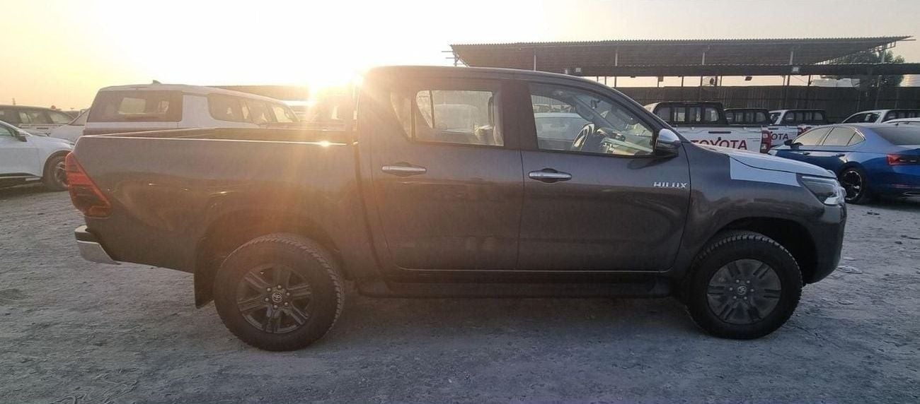 تويوتا هيلوكس SGLX TOYOTA HILUX 2.4 DSL 4x4 DOUBLE CABIN AUTOMATIC PUSH START WIDE BODY
