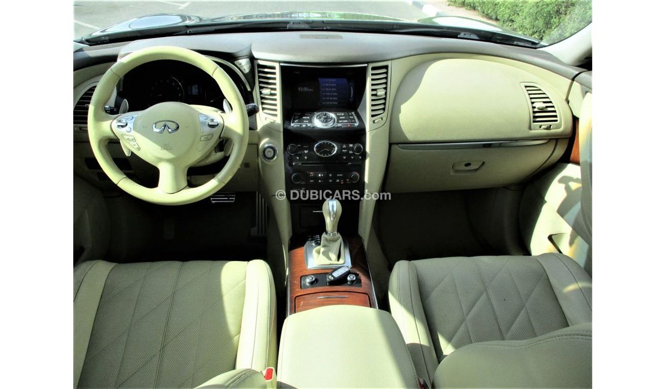 إنفينيتي FX35 انفينيتي اف اكس 35 موديل 2012 خليجي فل اوبشن