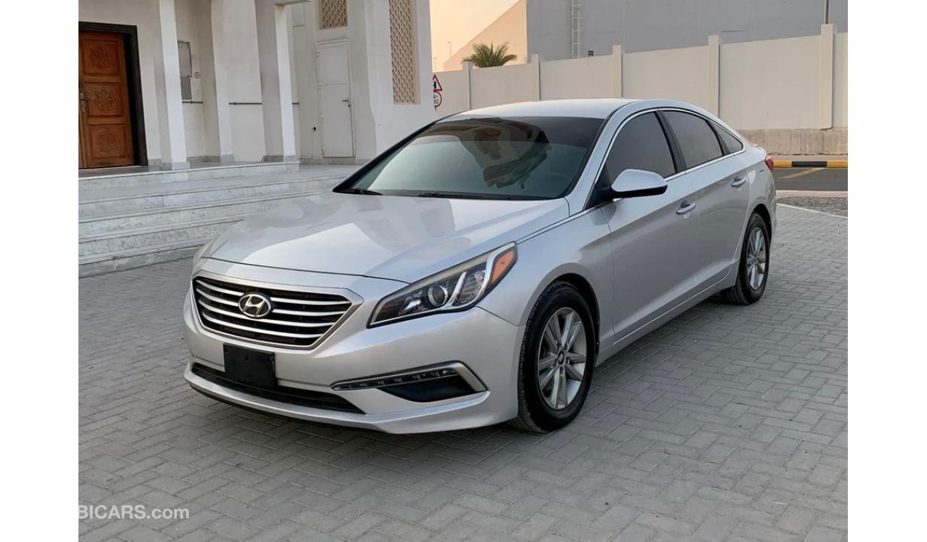 Used Hyundai Sonata Hyundai 2015 for sale in Dubai - 479714
