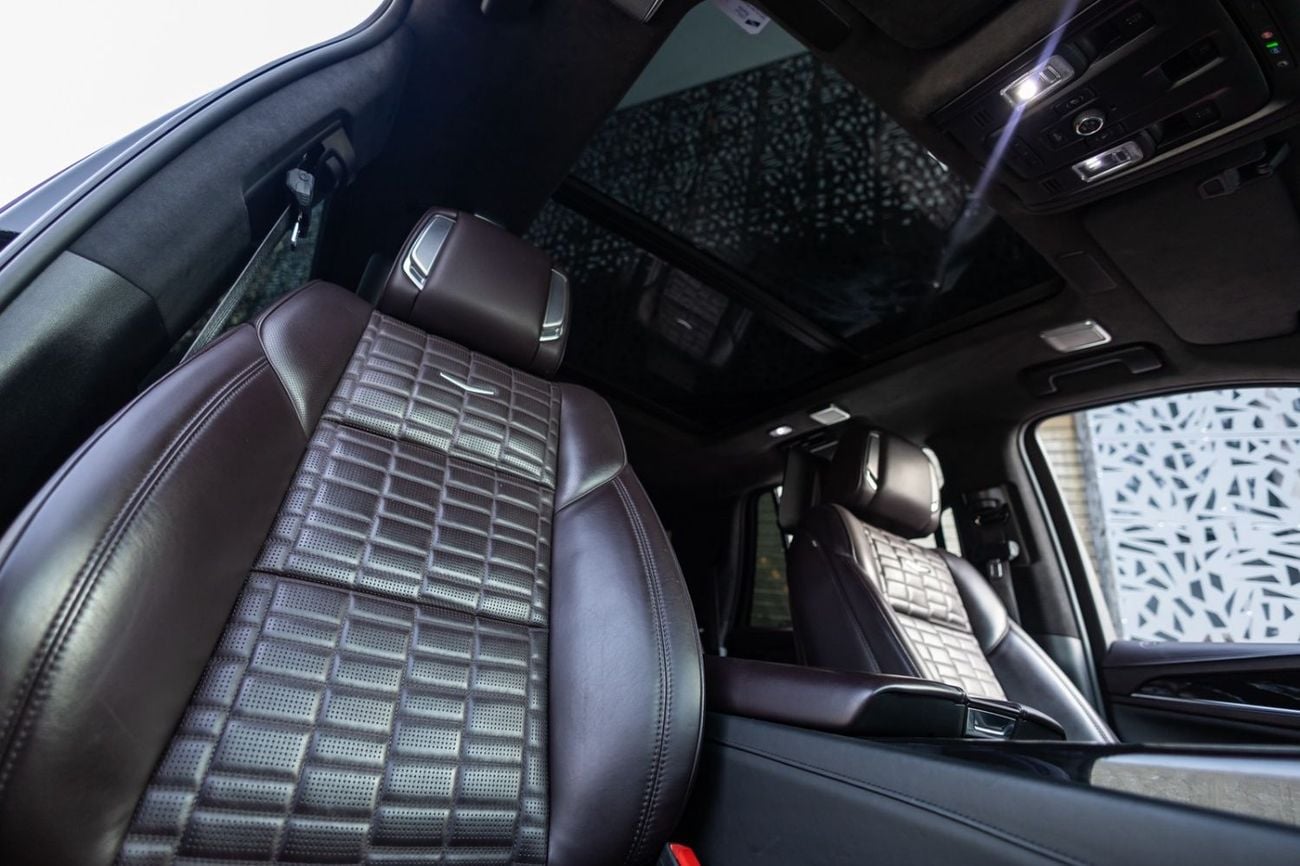 Cadillac Escalade Sport Platinum 6.2L 4WD