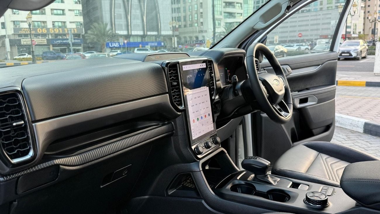 فورد ايفرست Trend 2.0 Liter Bi- Turbo Right Hand Drive