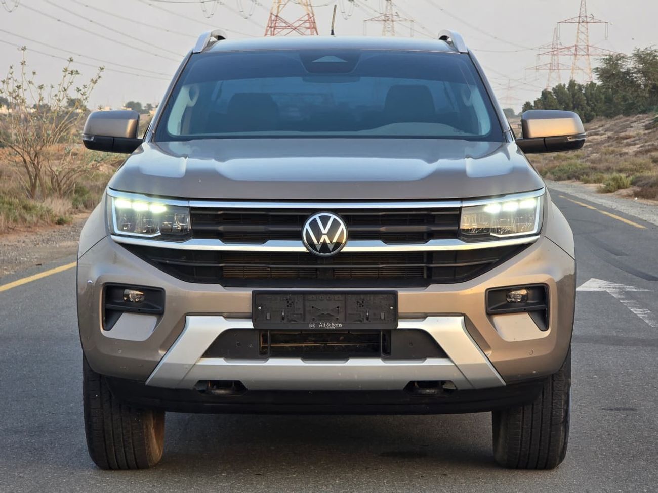 Volkswagen Amarok Highline 2.0T VOLKSWAGEN AMAROK 2023 GCC // FSH // UNDER WARRANTY // FULL OPTION // PERFECT CONDITIO