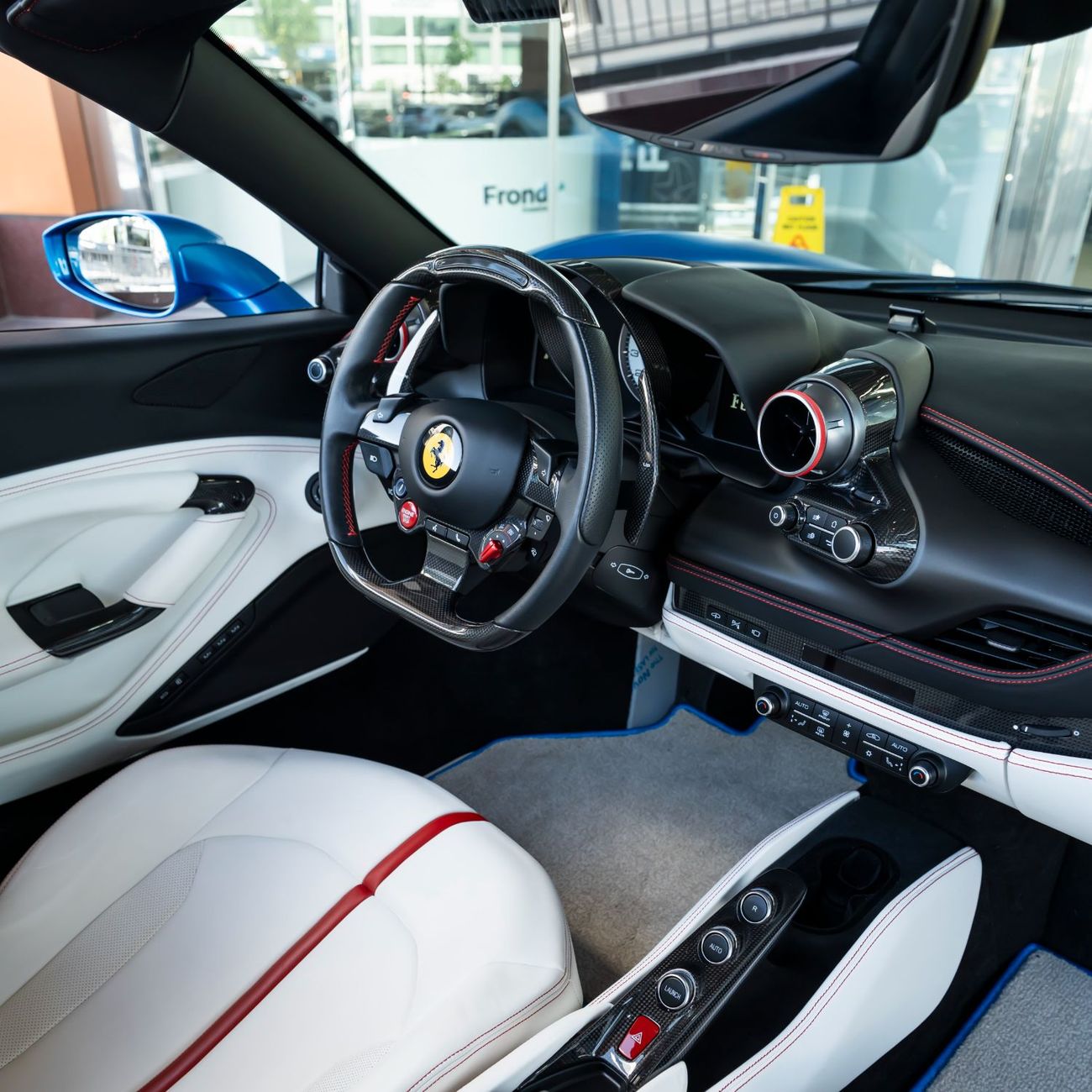 Ferrari F8 Spider 3.9T V8