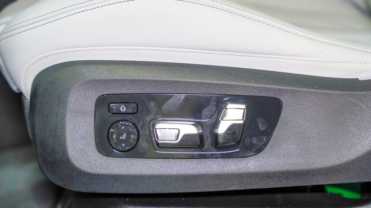 بي أم دبليو XM