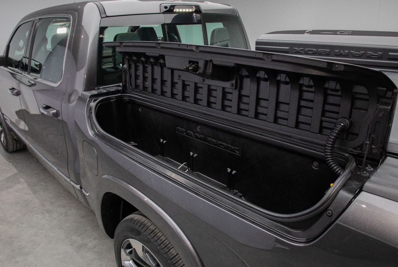 Dodge Ram Van Limited