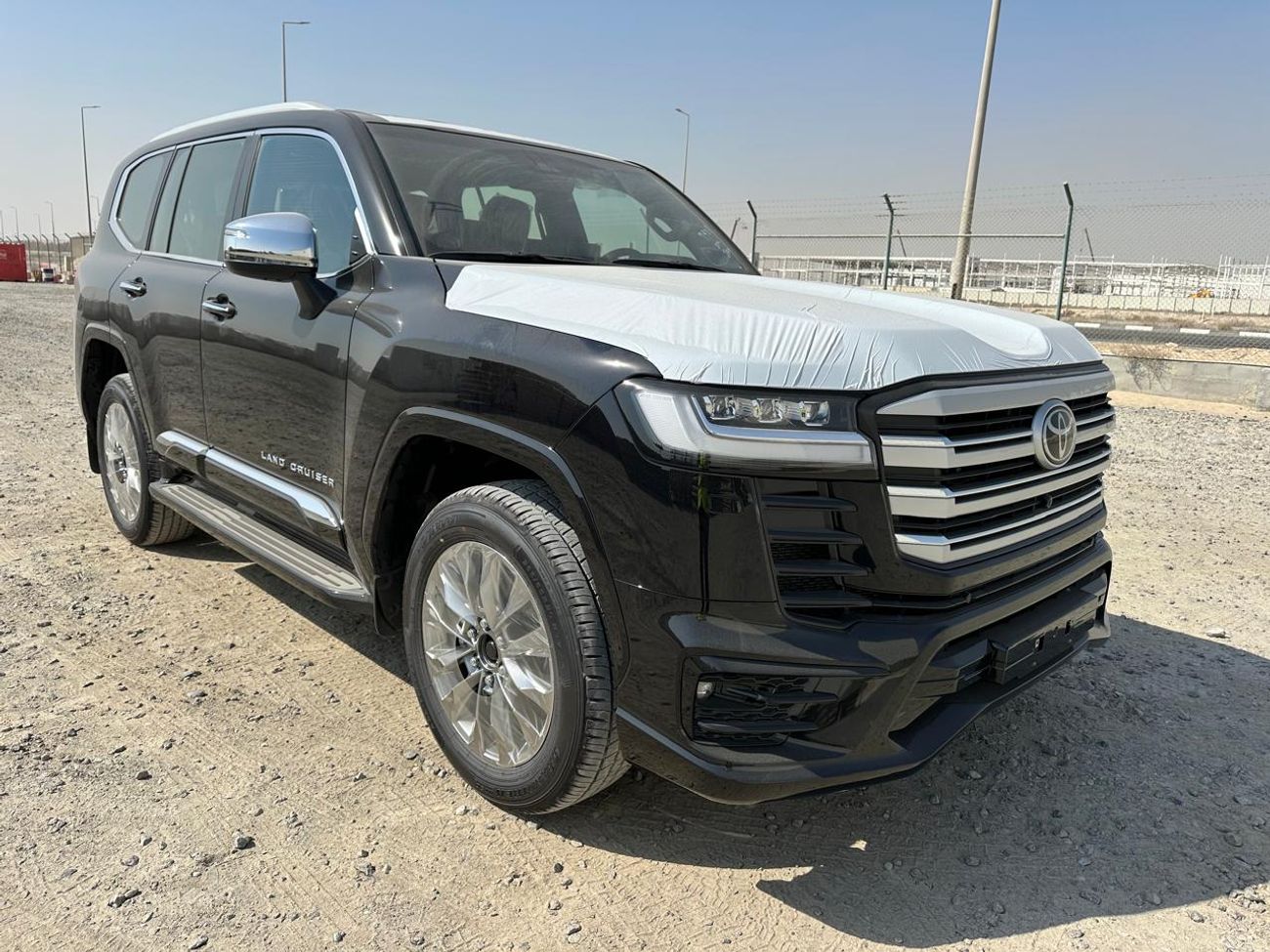 Toyota Land Cruiser 3.3 VXR - DIESEL - LEATHER SEAT - RADAR - MONITOR - FULL OPTION - MODEL 2026