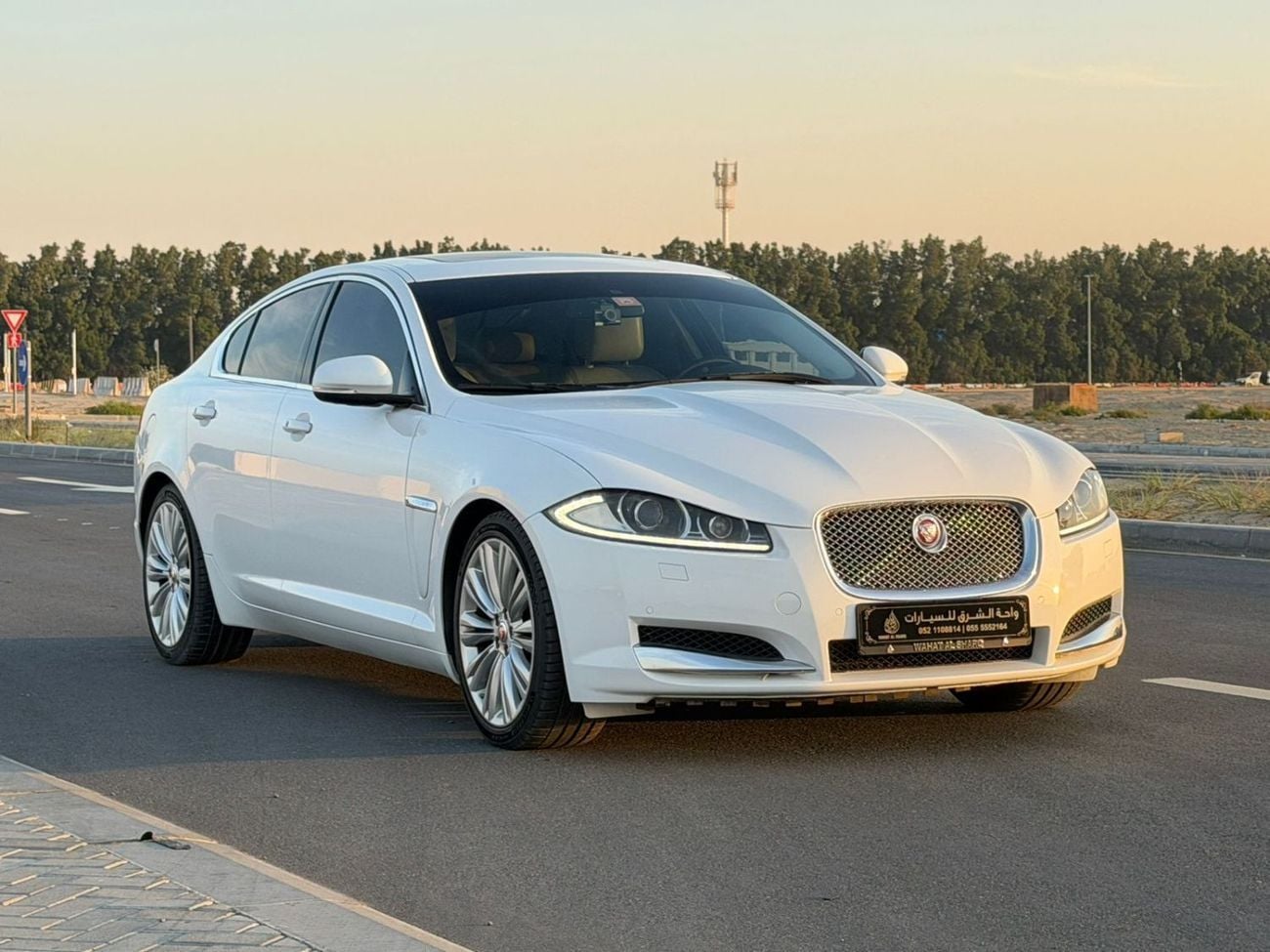 جاكوار XF Premium Luxury 2.0L