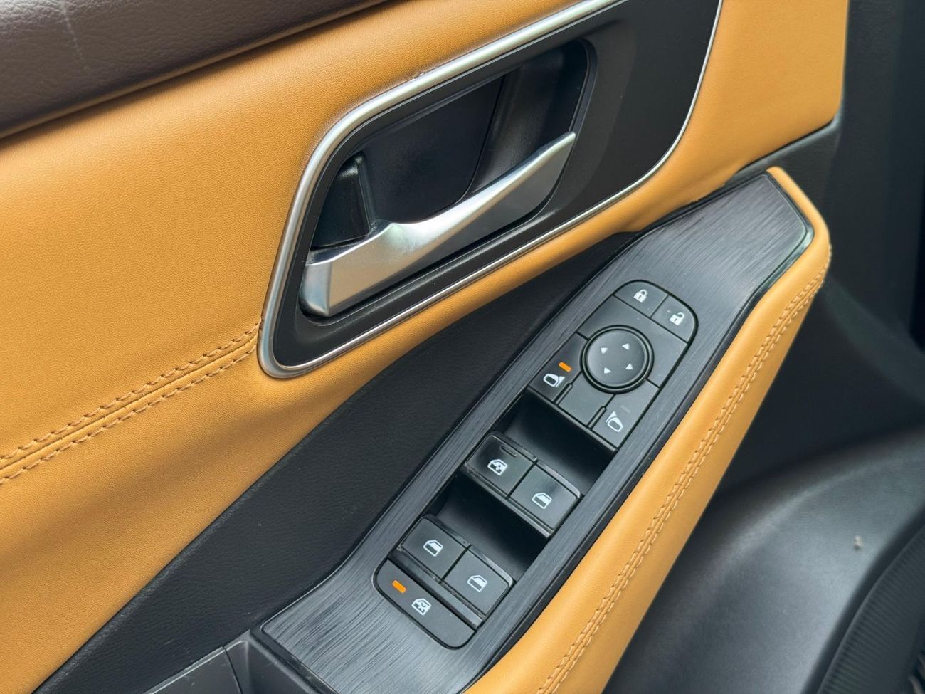 Nissan Rogue 2.5L V4 / LOW MILEAGE 56000 ONLY / PANORAMA / ACTIVE RADAR / ROAD ASSIST / REMOTE START