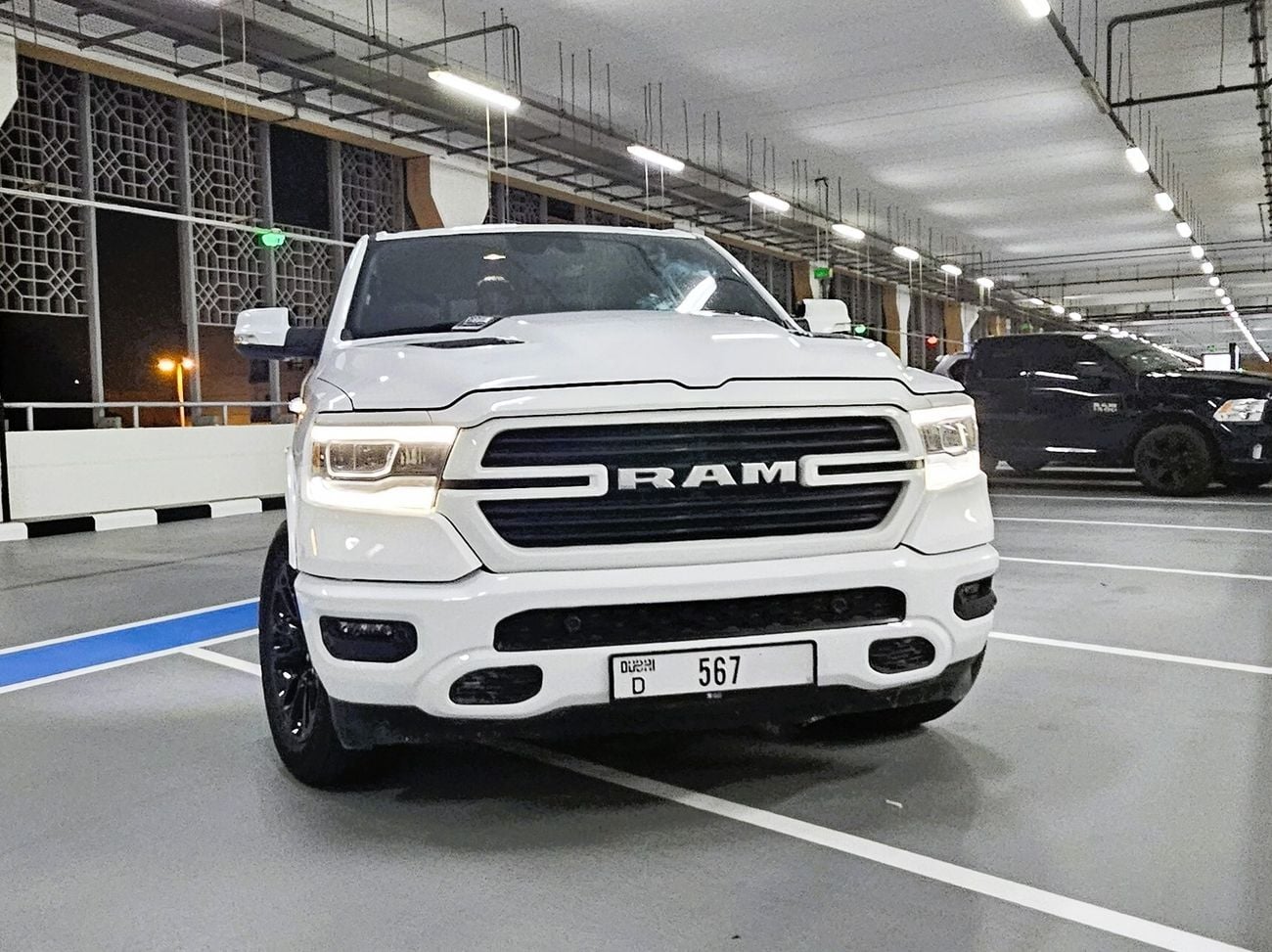 رام 1500 Laramie 5.7L V8  etorque sports