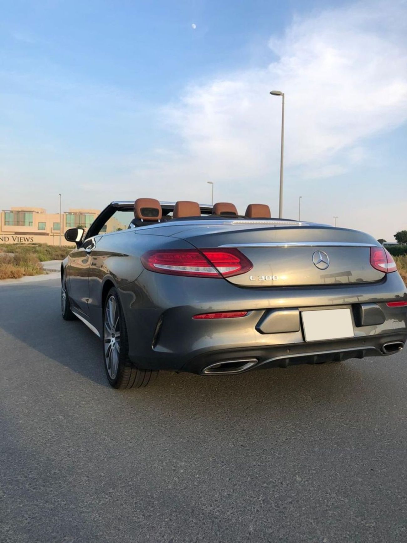 Mercedes-Benz EQC300 VERY CLEAN CAR