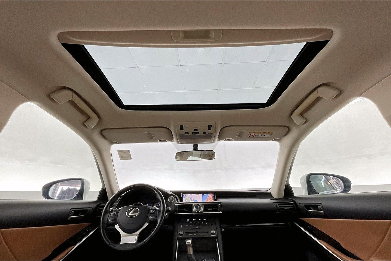 Lexus IS300 Premier | upto AED 20,000 Ramadan Discount | Guaranteed Warranty | 0 Down Payment