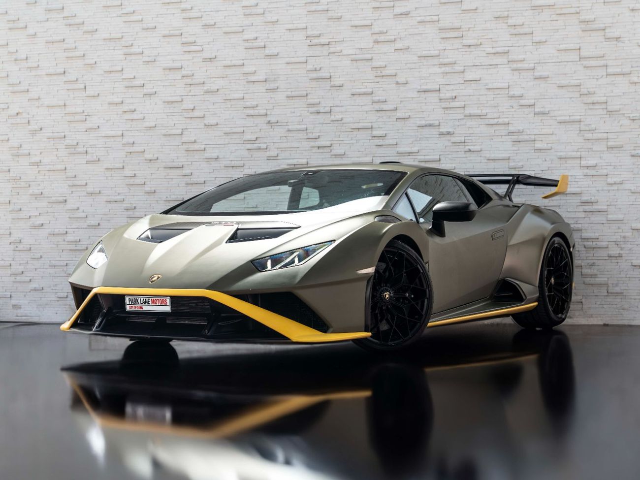 Lamborghini Huracan STO