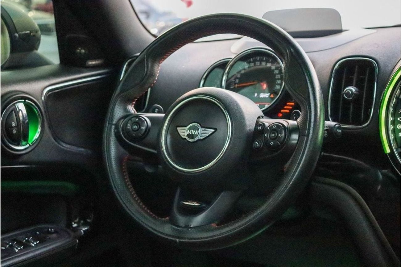 ميني كوبر إس كونتري مان Mini Copper Countryman S / 2018 / GCC / Original Paint/ First Owner