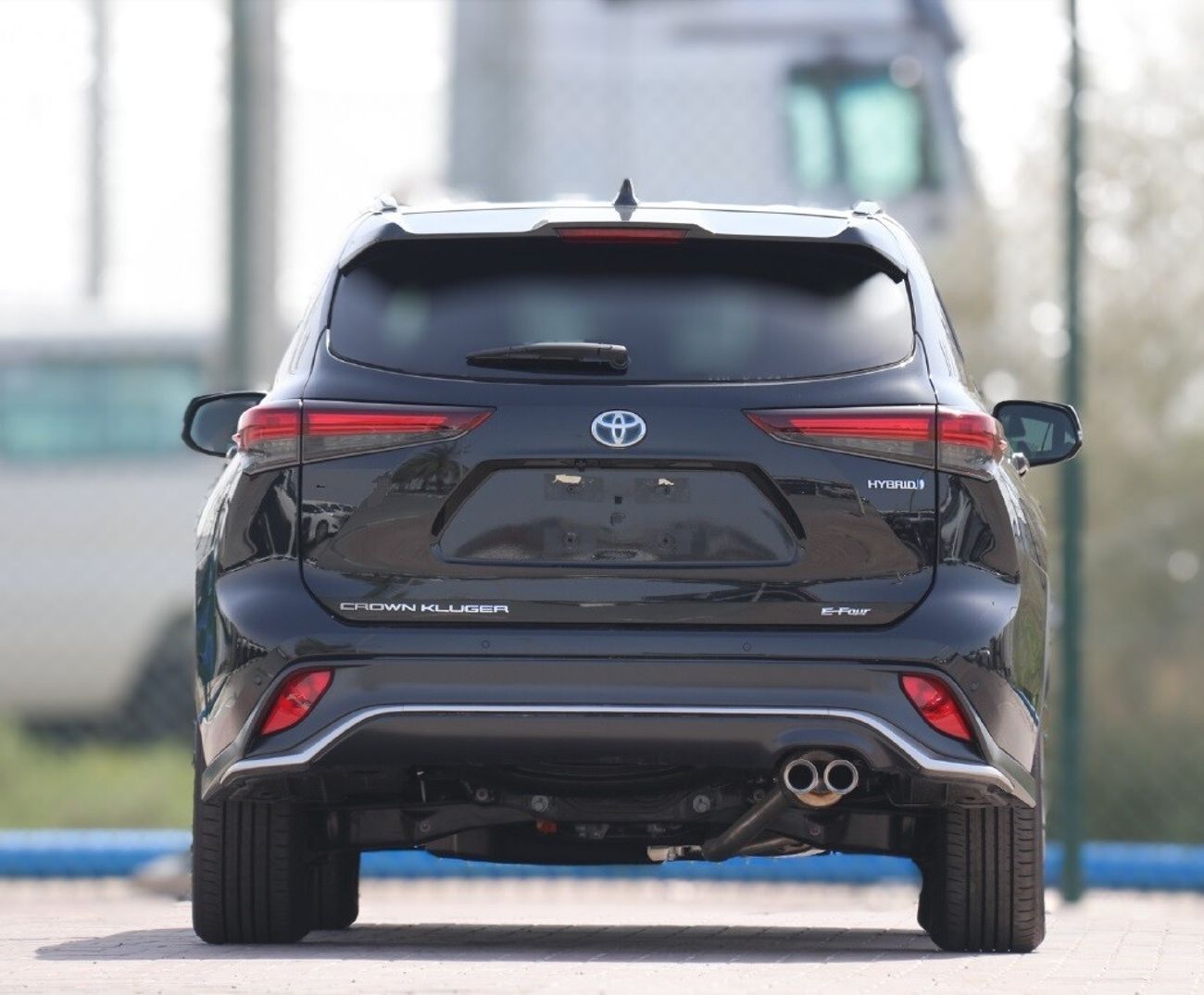 Toyota Crown - KLUGER E-FOUR (HYBRID)