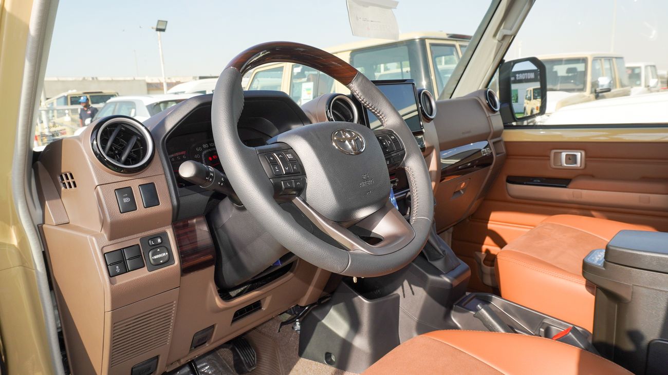 Toyota Land Cruiser 70 LX 2.8L Diesel A/T