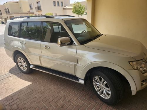 Mitsubishi Pajero GLS Highline 3.8L (243 HP)