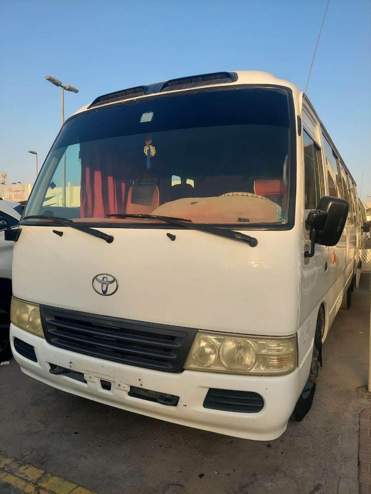 Toyota Coaster 4.2L DIESEL 30 SEATER MANUAL TRANSMISSION
