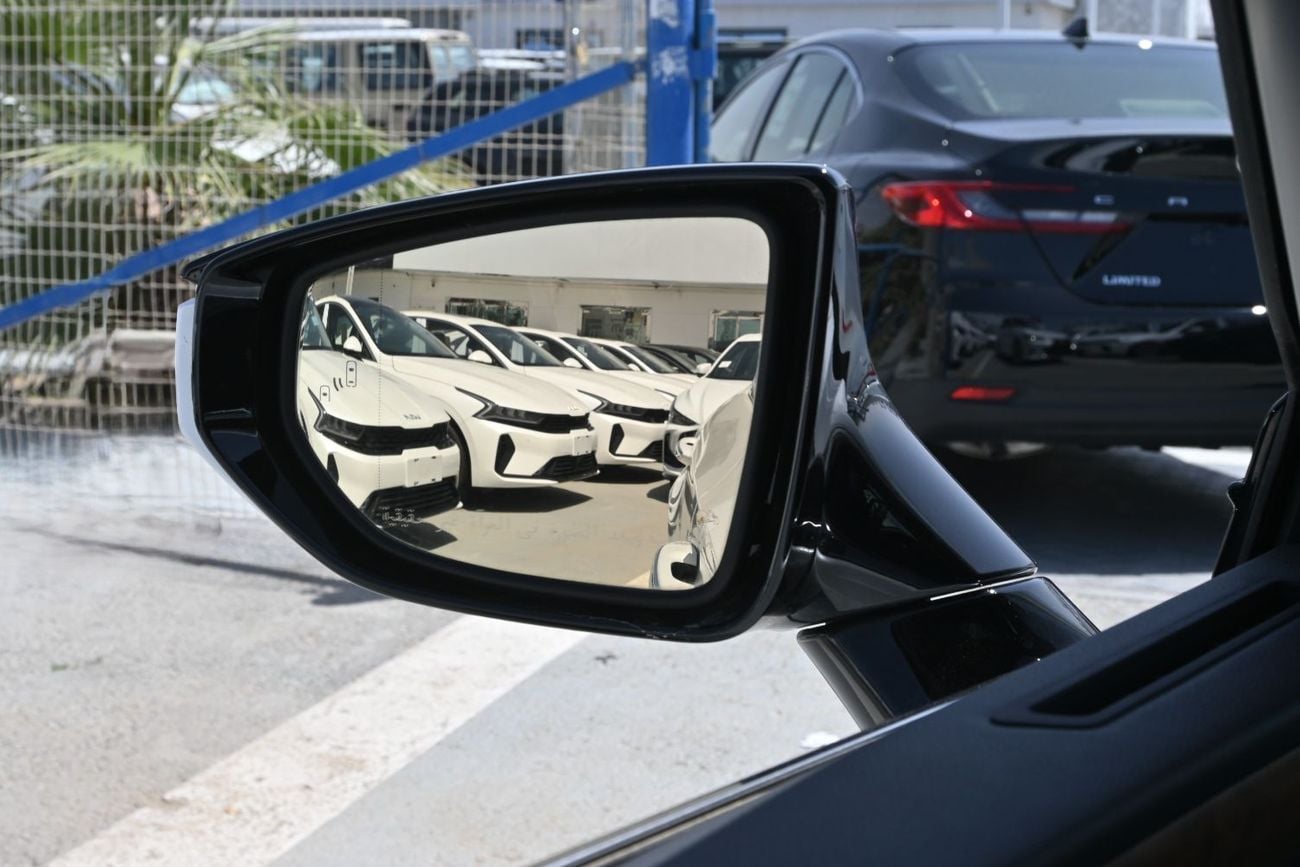 Lexus ES350 Exclusive 3.5L Lexus ES350 3.5L V6 Petrol, Color White Model 2025