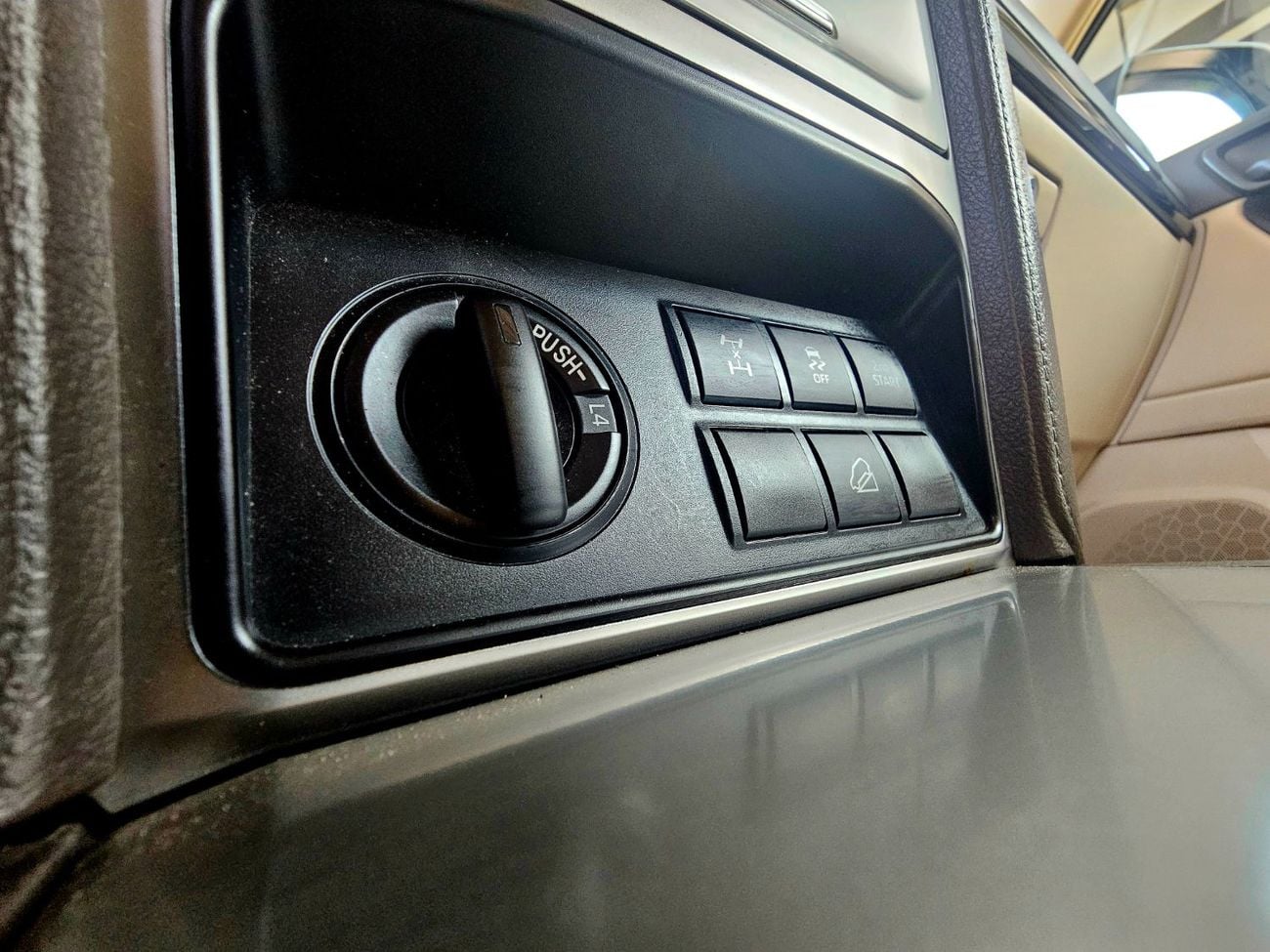 تويوتا برادو GXR/ SUNROOF LEATHER/ ORIGINAL PAINT/ V6 4.0 4WD/ NON ACCIDENT