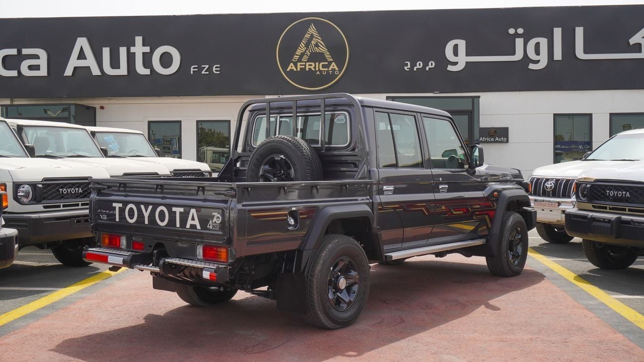 تويوتا لاند كروزر بيك آب  4.0L V6 Double Cabin A/T