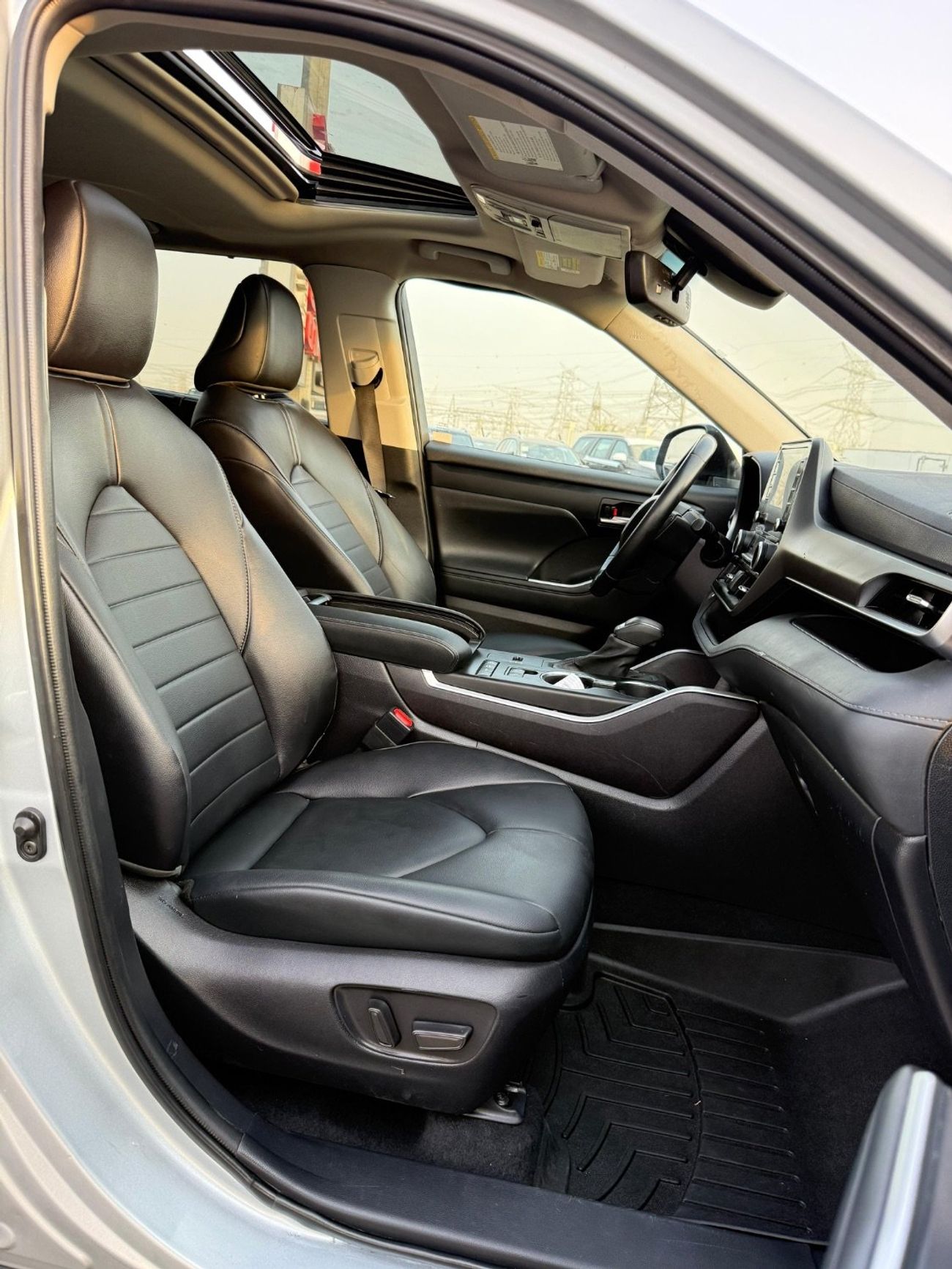 Toyota Highlander XLE Hybrid 2.5 L Full Option 2022