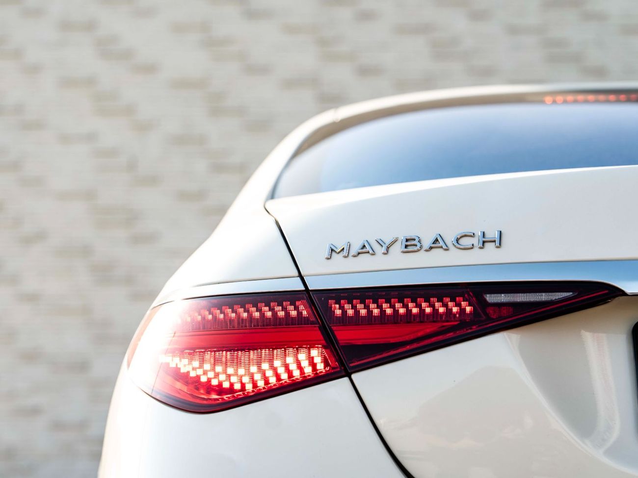 مرسيدس مايباخ S680 مايباخ LUXURY