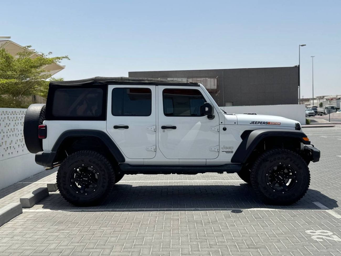 جيب رانجلر Unlimited Sport 3.6L A/T