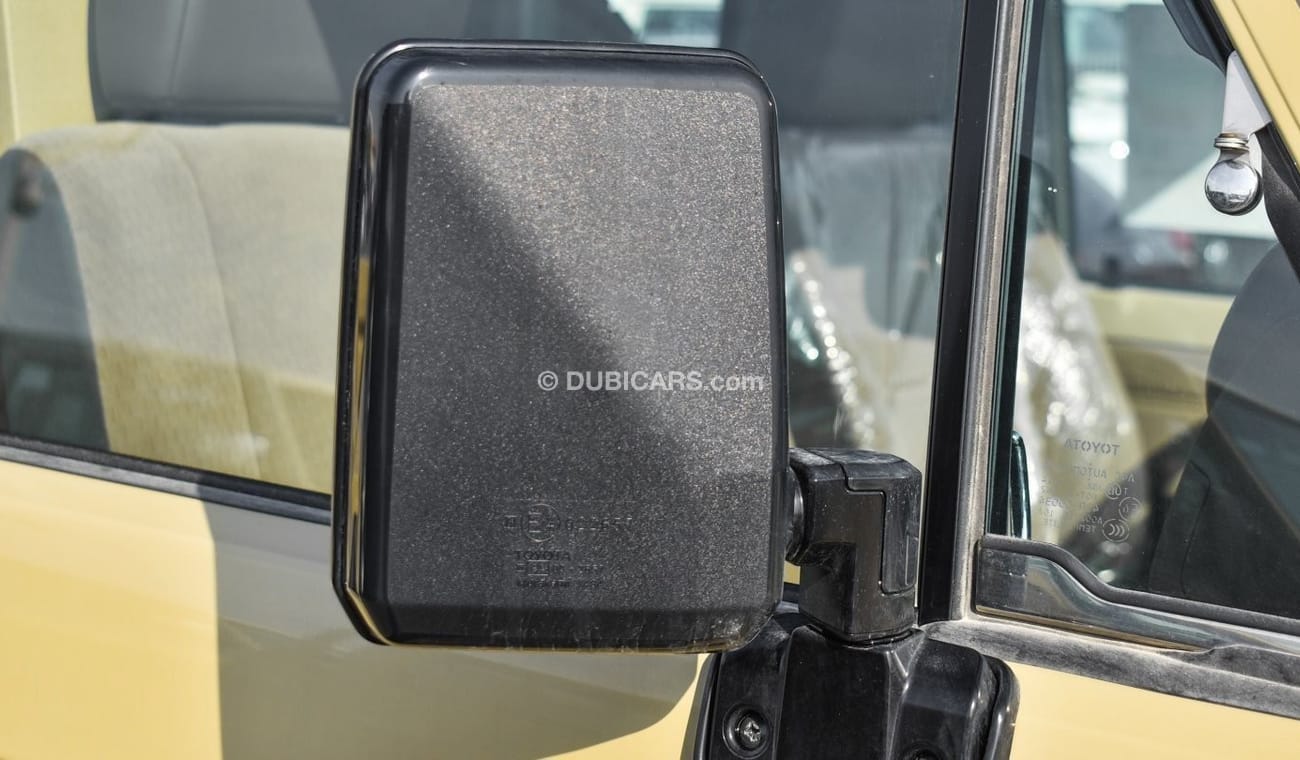 Toyota Land Cruiser Pick Up LC79 Pickup 4.0L Petrol SC