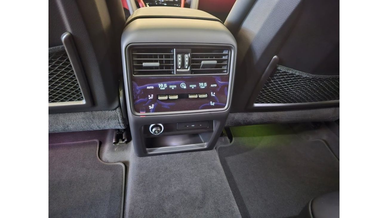 بورش كايان 2024 Porsche Cayenne /GCC/ DEALER WARRANTY