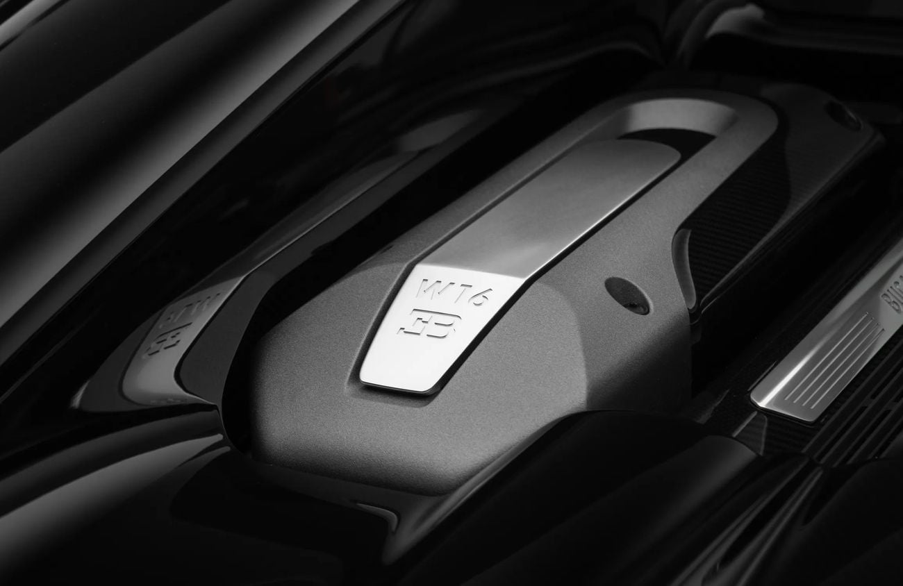 بوغاتي Mistral 8.0L W16 Quad-Turbocharged Engine
