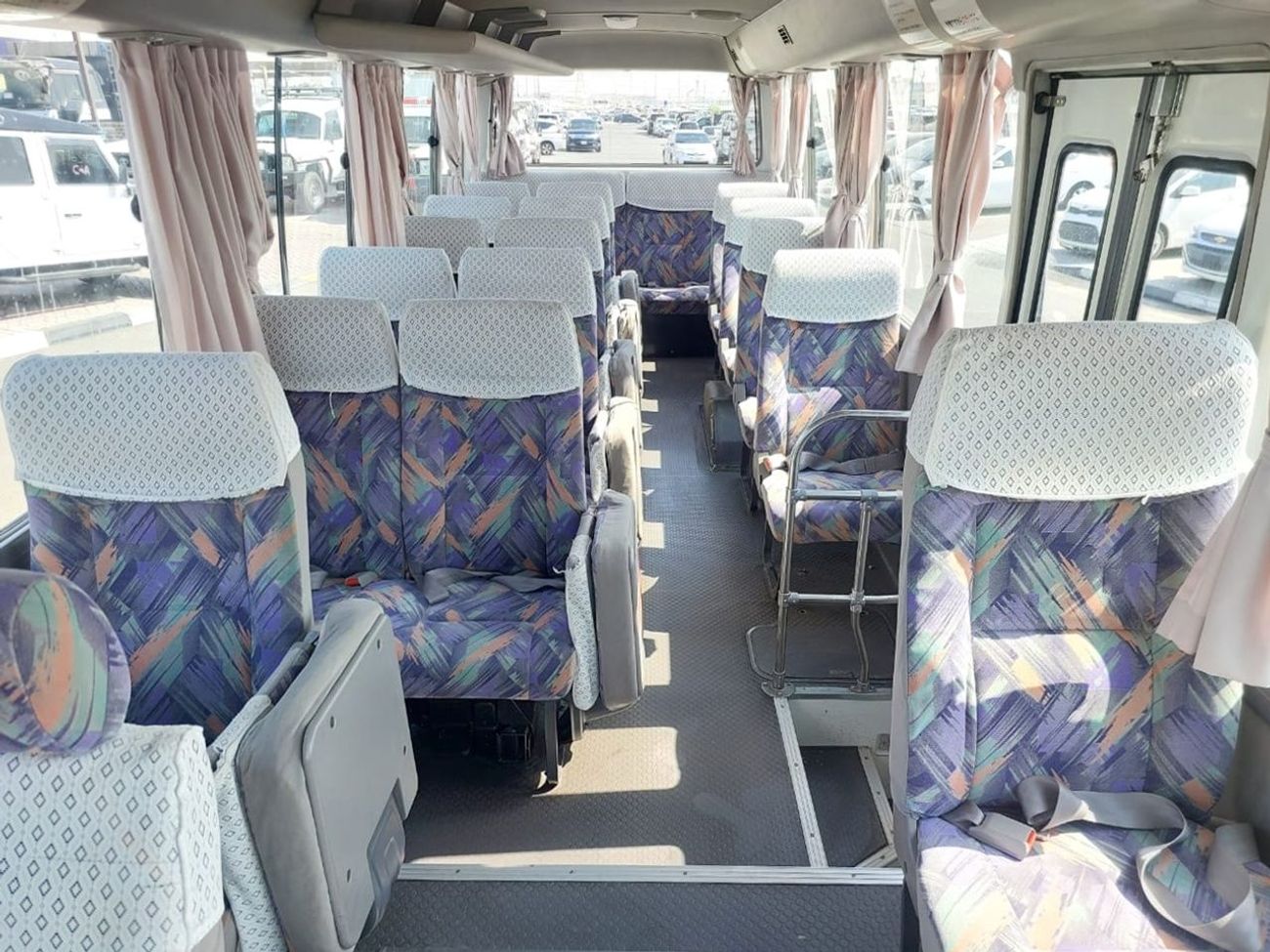 نيسان سيفيليان NISSAN CIVILIAN BUS RHD 2000 MODEL 4.2 L DIESEL AUTOMATIC(PM01364)