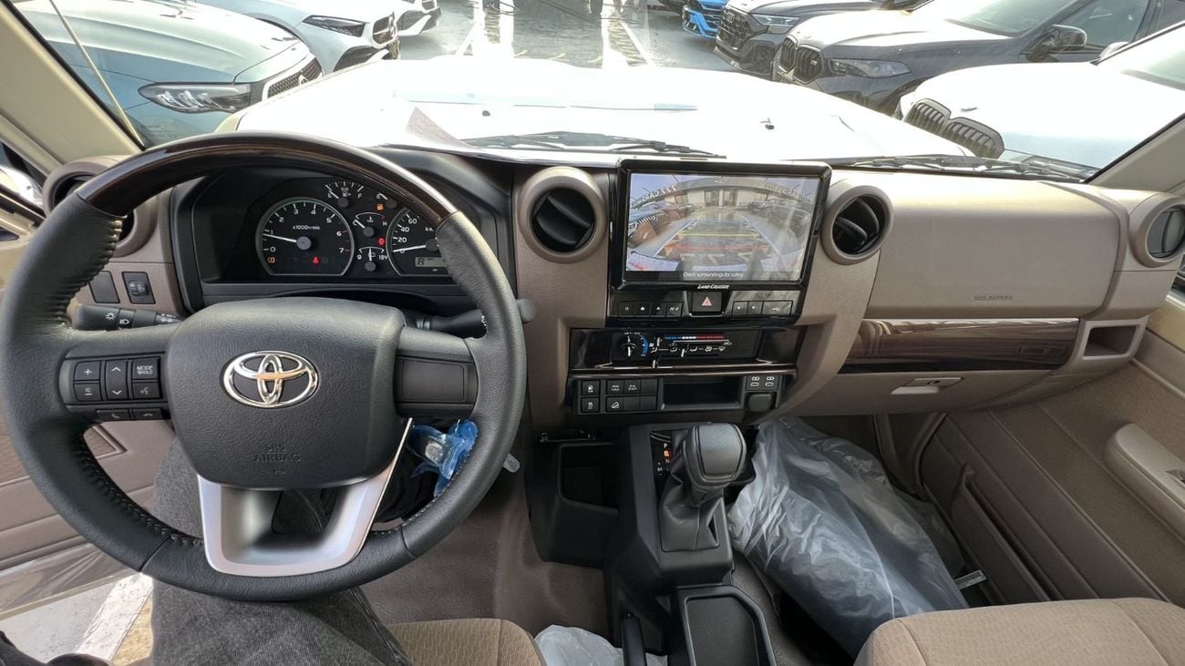 تويوتا لاند كروزر بيك آب SC 4.0L