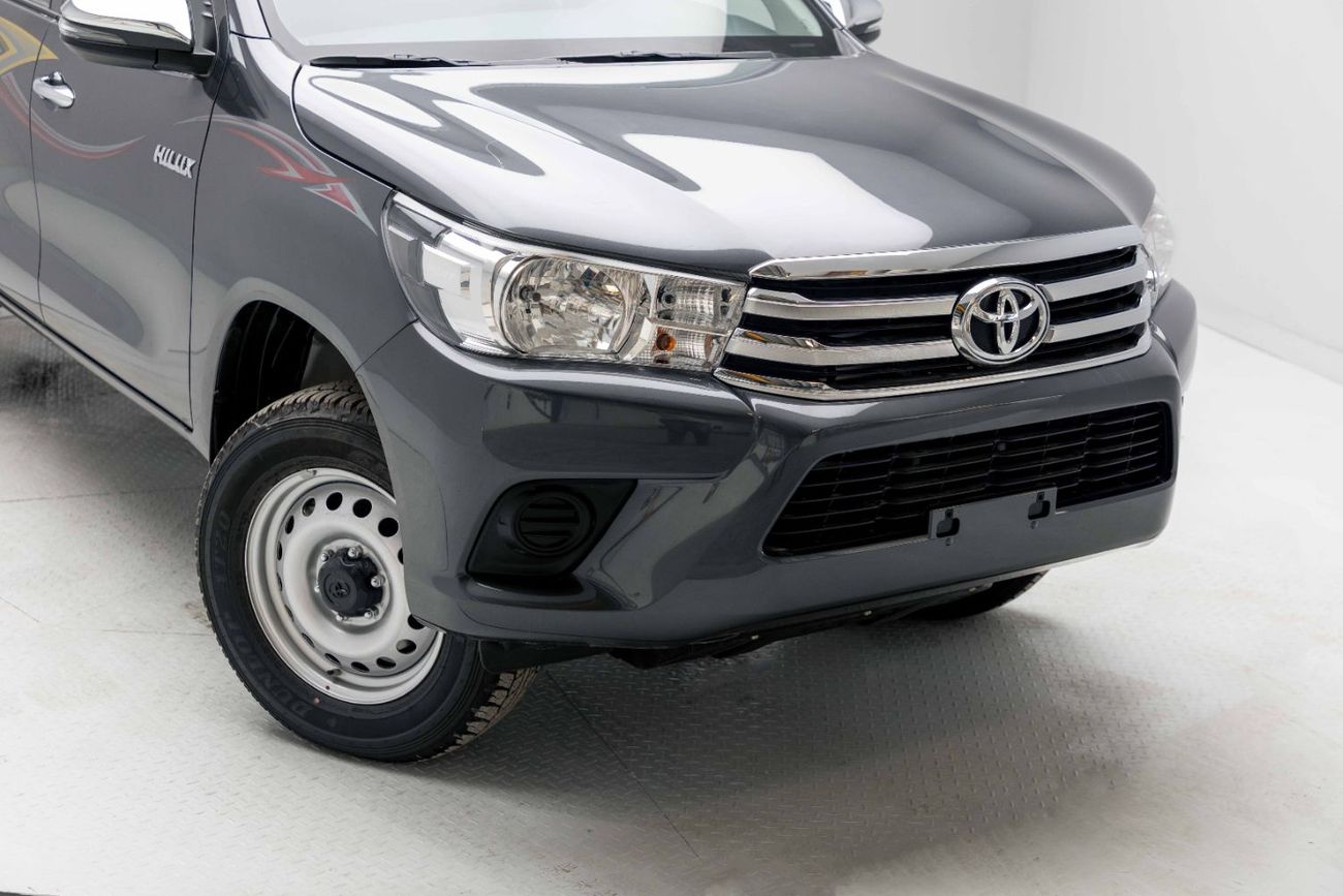 تويوتا هيلوكس 2.4L - Diesel - Manual - Grey Mettalic Inside Black | Export Only