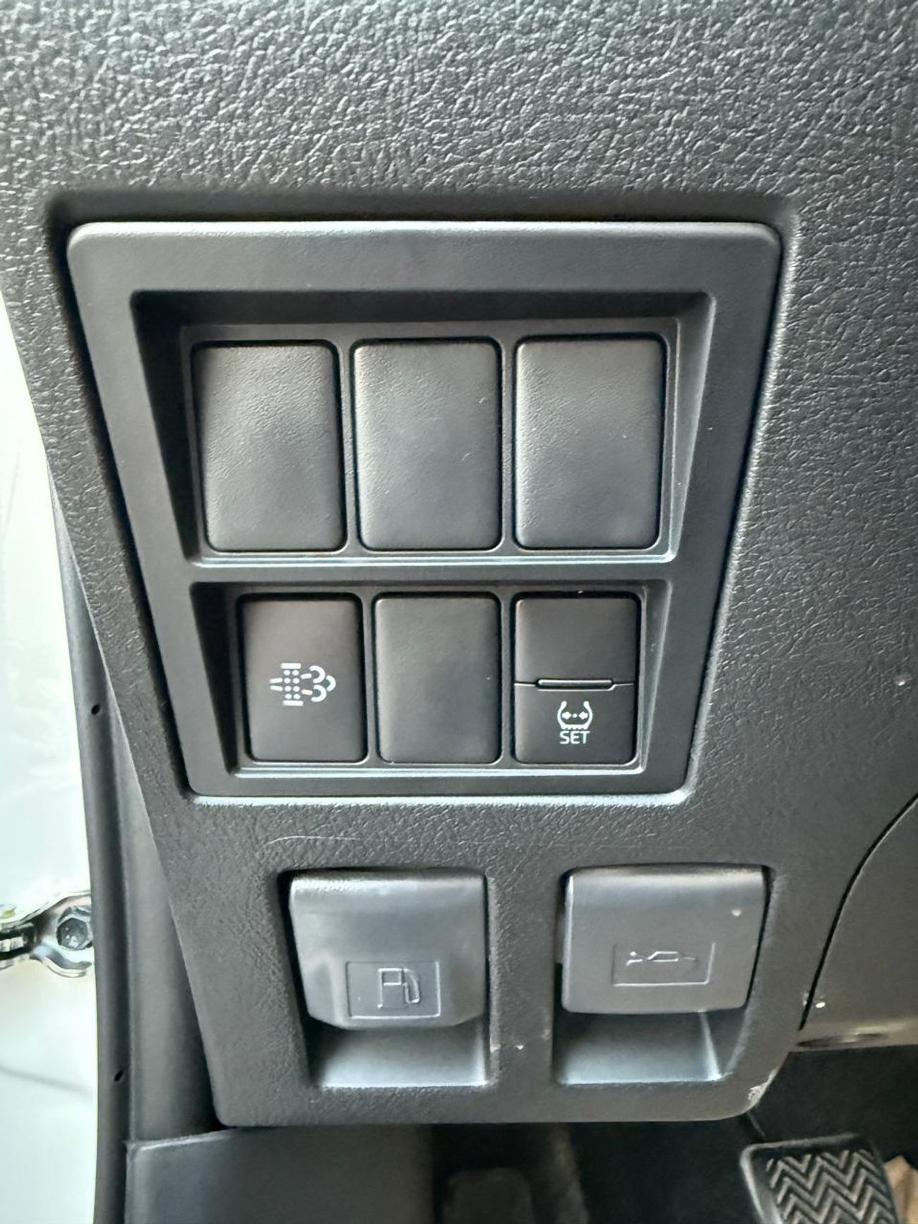 Toyota Hilux GL 2 2.4L 4WD