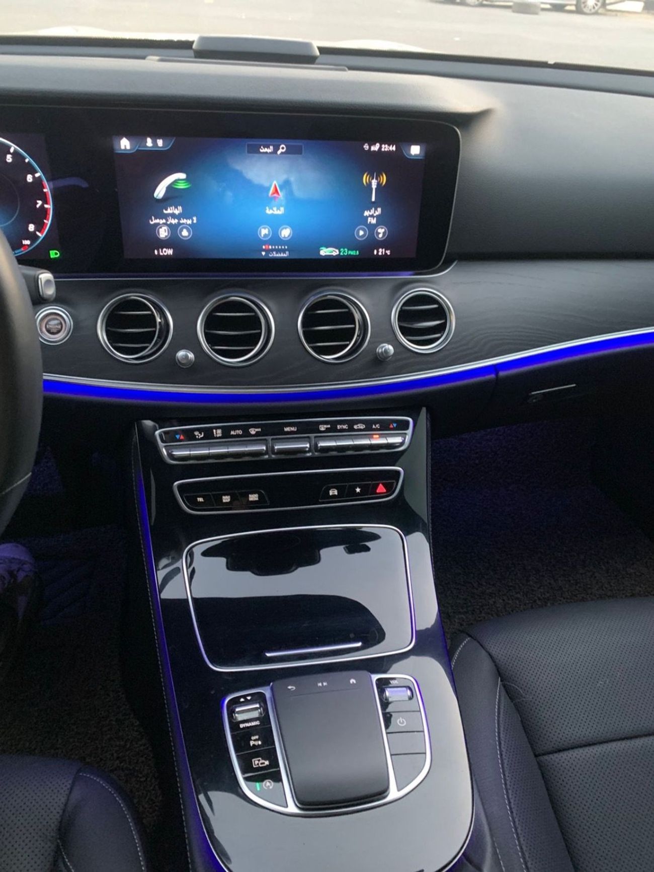 Mercedes-Benz E 250 Mercedes-Benz E250 V4 2.0L Model 2022 Price:150.000AED  Mileage:67.000 Km  Specifications: KORIAN Co