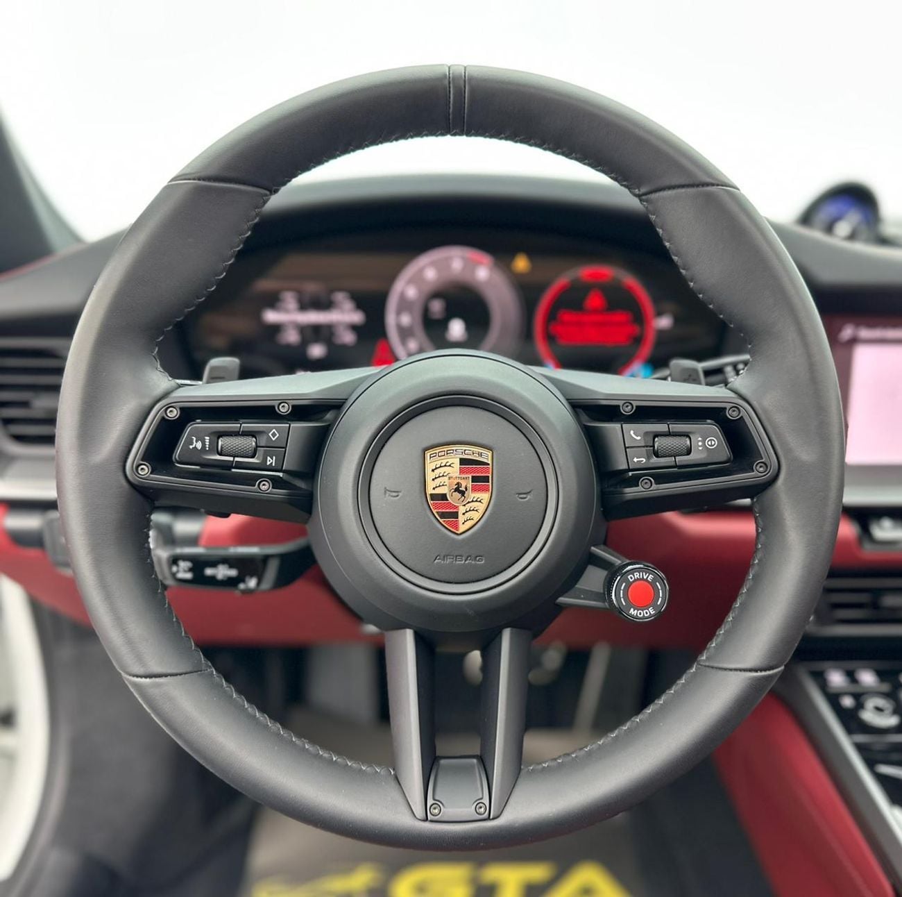 بورش 911 STD 2025 Porsche 911 Carrera, July/2027 Porsche Warranty, Excellent Condition, GCC