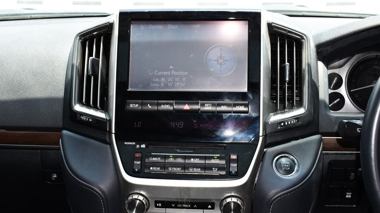 Toyota Land Cruiser V8 Diesel Right Hand