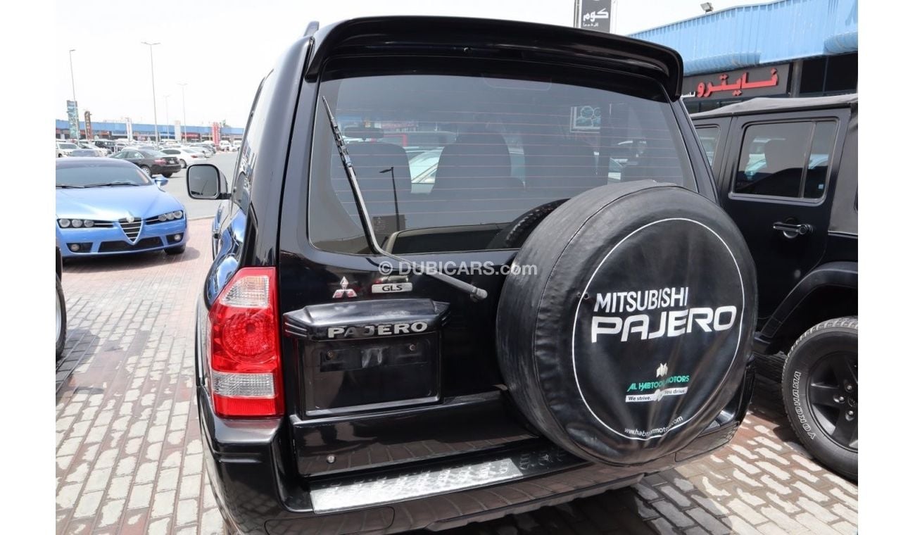 ميتسوبيشي باجيرو V6