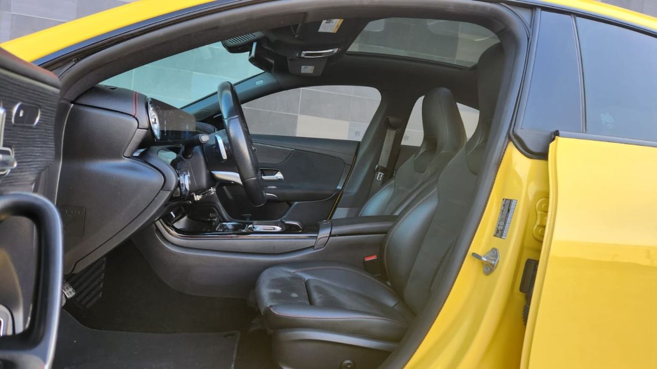 Mercedes Benz CLA250 Premium +