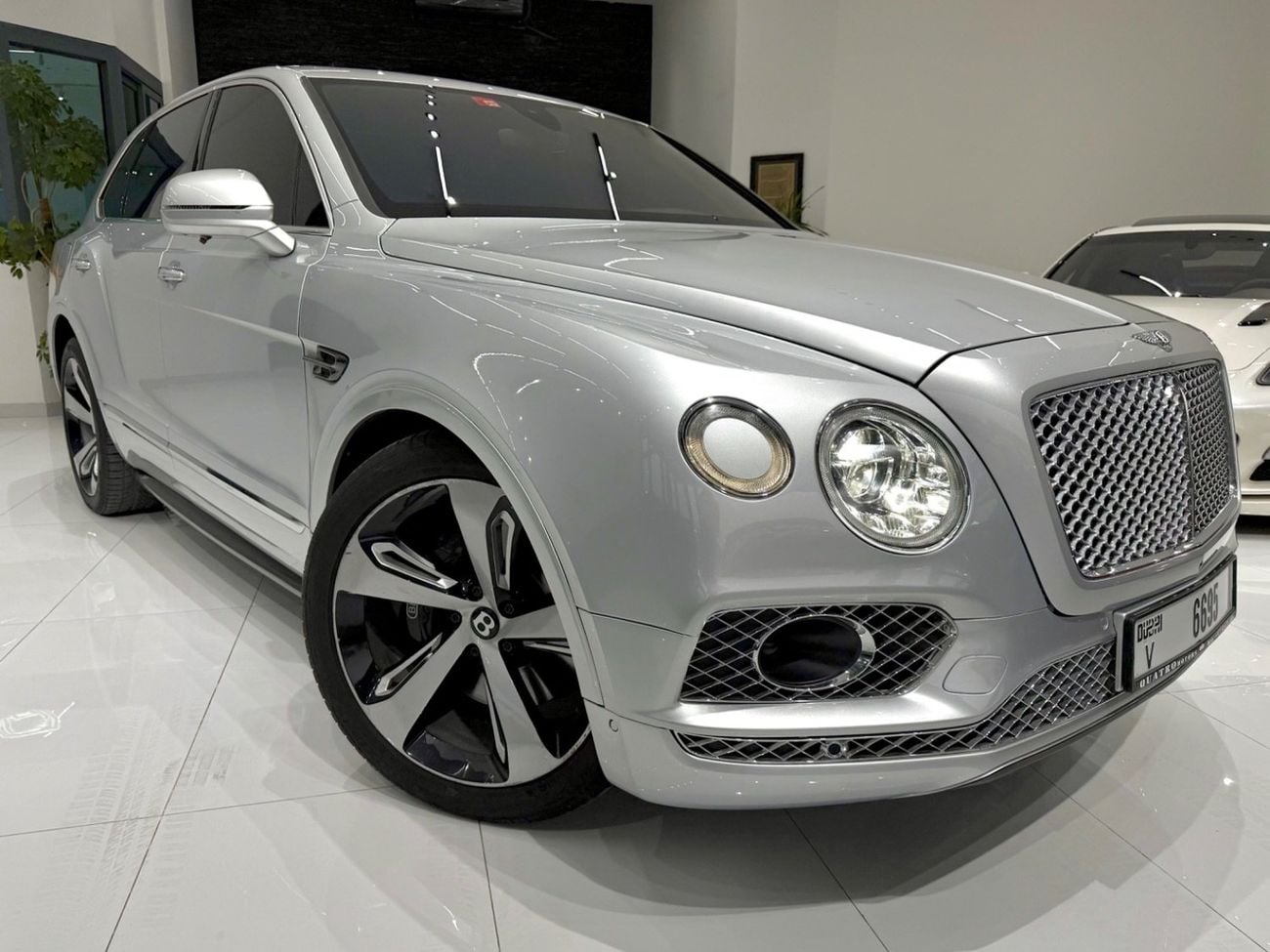 Bentley Bentayga FIRST EDITION