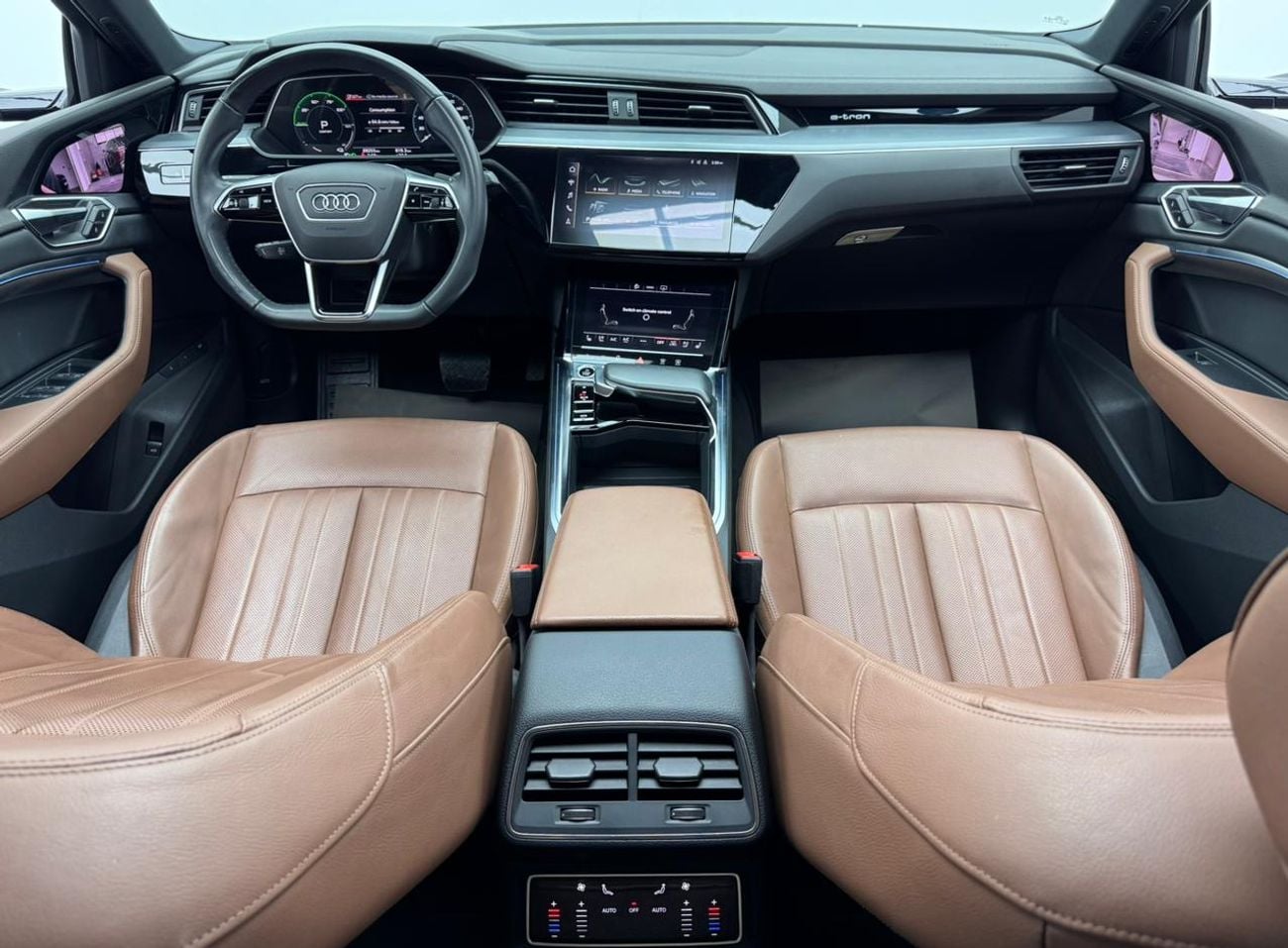 أودي اي ترون 2021 Audi E-Tron 55 Quattro S-Line, 2029 Audi Warranty, Audi Service History, GCC