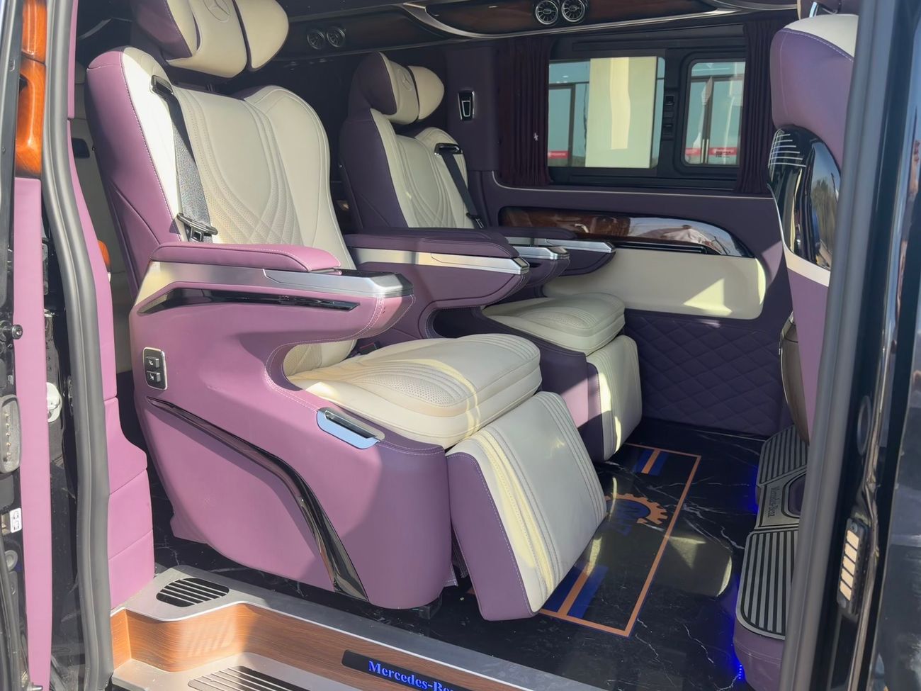 Mercedes-Benz Viano V260