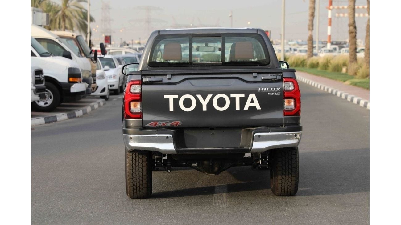 Toyota Hilux 2023 Toyota Hilux 4x4 DC 2.8 SR5 - Grey inside Black | Export Only