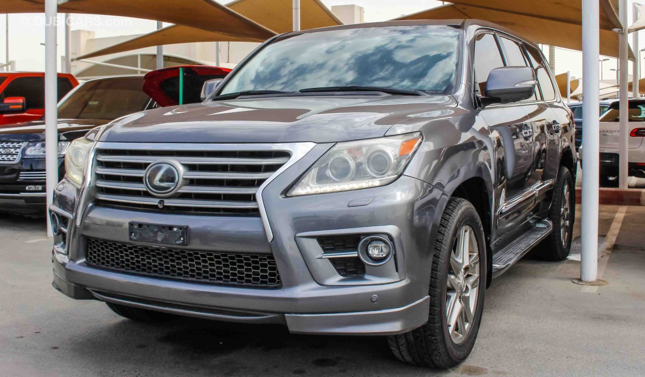 Lexus LX570